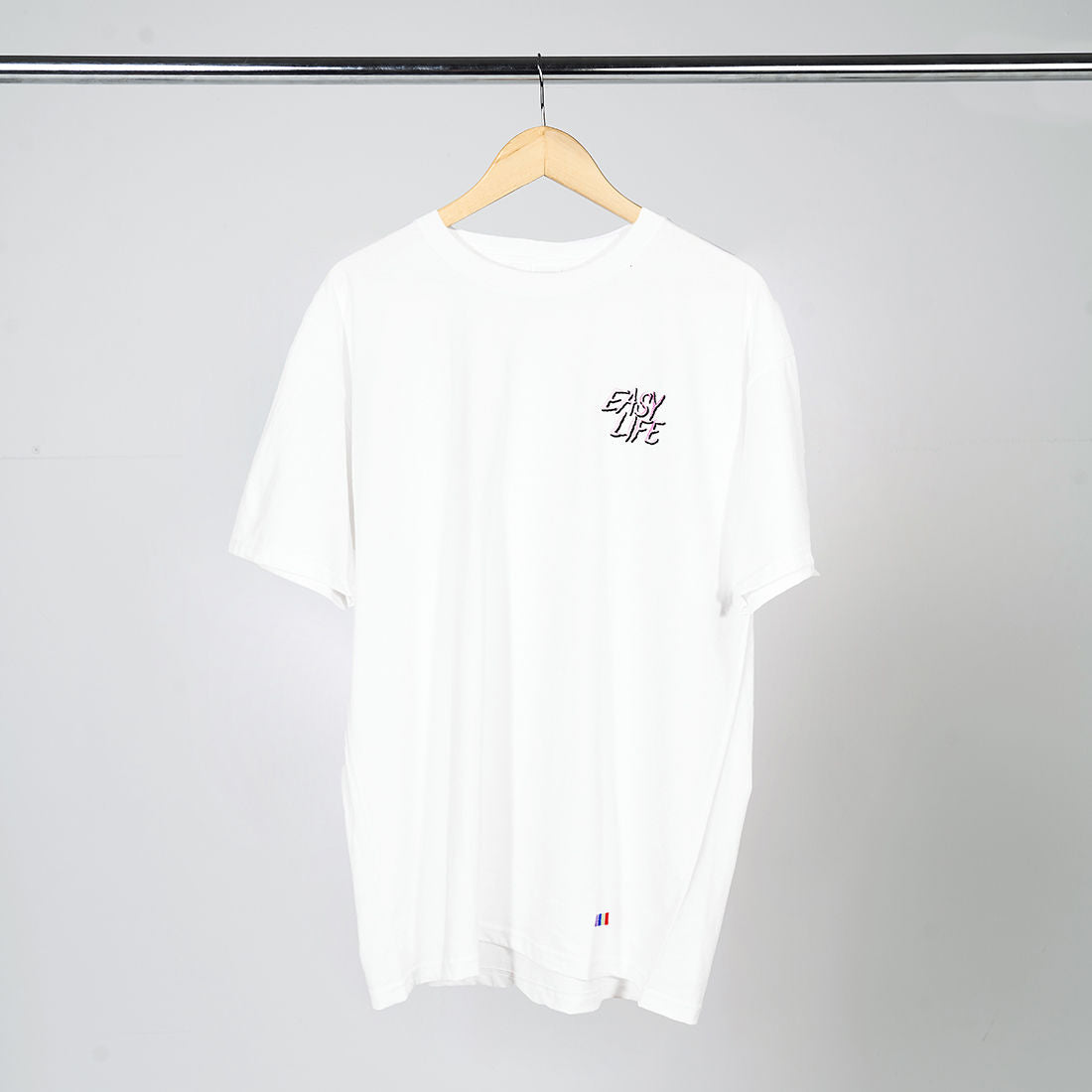 easy life - Pink Logo White Short Sleeve T-Shirt
